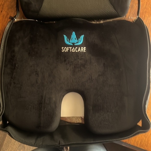 Soft Care Memory Foam Pillow - Picture 6 of 7